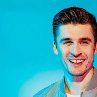 Ludwig signed to RedBull Gaming : r/LudwigAhgren.